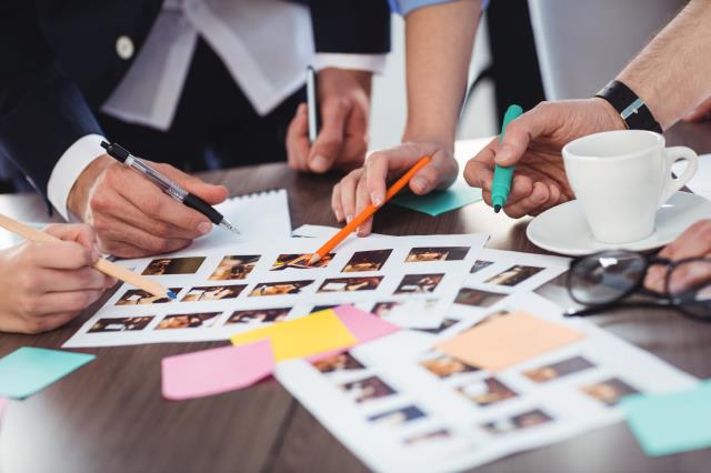 Le brief aide à trouver le bon profil de l'agence ou du freelance avec qui vous aimerez travailler.