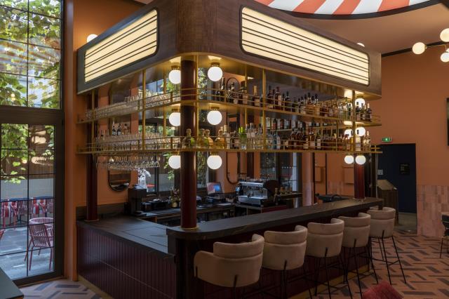 Le bar du ClapClap Hôtel, à Strasbourg.