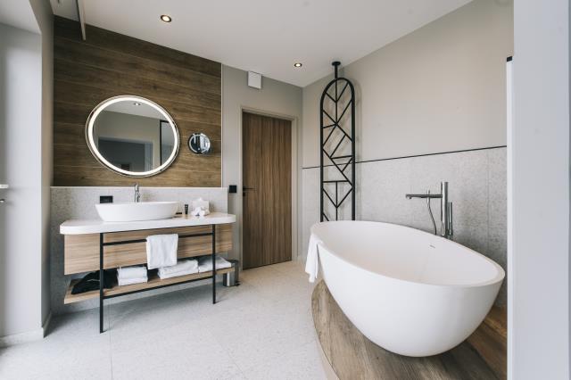 Salle de bains du Sheraton Bordeaux Airport.