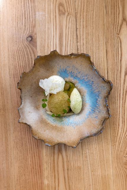 La poire, riz, verveine sucrante, est une recette à déguster à la carte du restaurant le Pureté à Lille.