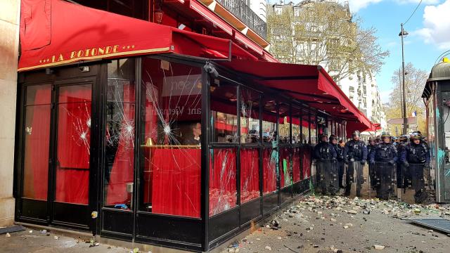 La Rotonde a été la cible de graves violences lors de onzième journée de manifestation contre la réforme des retraites
