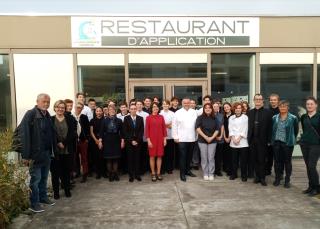 l'équipe enseignante du lycée Louis Darmanté autour Chef Grégory Coutanceau