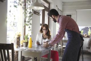 Le client souhaite être rassuré sur le contenu de son assiette, mais aussi sur l'origine des...