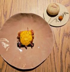 Carottes rôties au beurre fumé, pain Bao et condiments