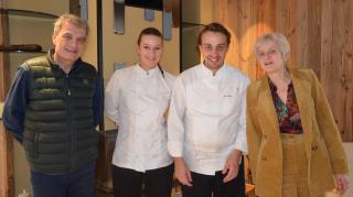 érôme (à gauche) et Michèle (à droite) Salord, ici avec leurs deux chefs, Raphaëlle Seigneur et...