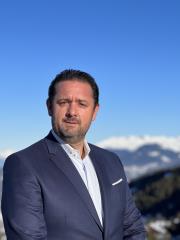 Laurent Branover nommé directeur des opérations du Coucou Méribel et de Lou Pinet à Saint-Tropez (Maison Pariente)