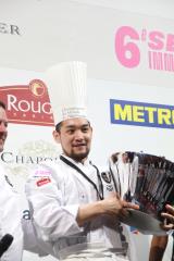 Ryutaro Shiomi a su régaler les palais d'un jury composé de meilleurs ouvriers de France, chefs...