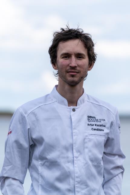 Artur Kazaritski, Estonie.