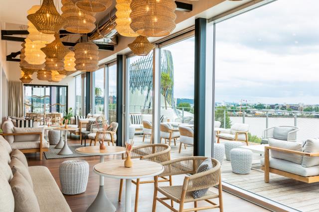 La vue depuis le rooftop... Bar et restaurant ont chacun leur terrasse.