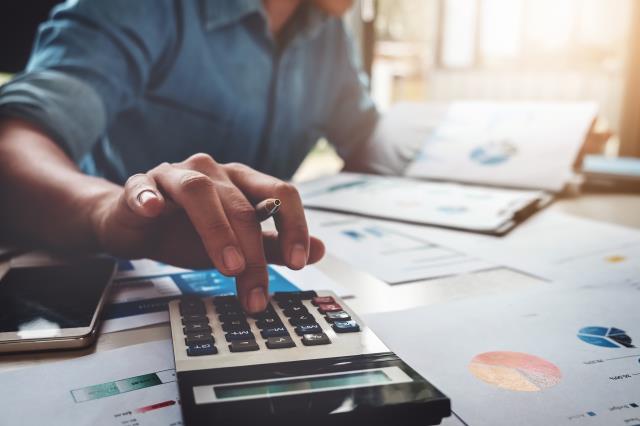 Le comptable il doit pouvoir conforter le chef d'entreprise ou l'avertir dans ses décisions stratégiques et ses pratiques opérationnelles