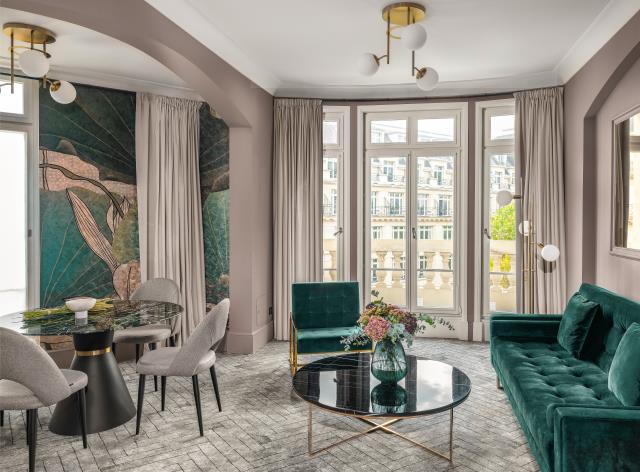 Suite du M Social Paris Opéra.