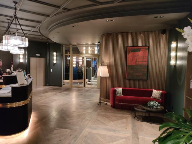 L'hôtel a été refait du sol au plafond, entre tradition et de modernité.