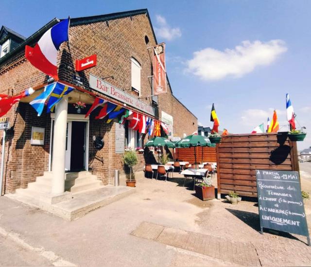 Le bar-brasserie de la Vallée et l'unique restaurant de la commune rurale de 360 âmes