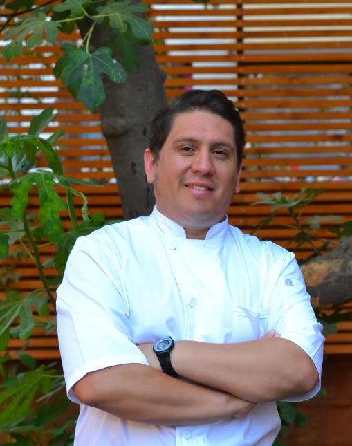 Luis Ubeira, Chili.