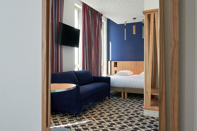 Le bois naturel a été privilégié dans le premier hôtel écoresponsable de l'enseigne Akena, situé à Rezé.