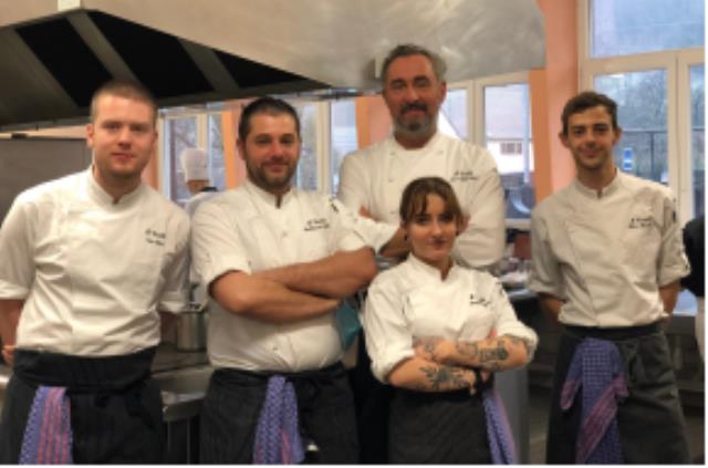 La brigade du restaurant Il Cortile est venue réaliser des démonstrations au sein du lycée