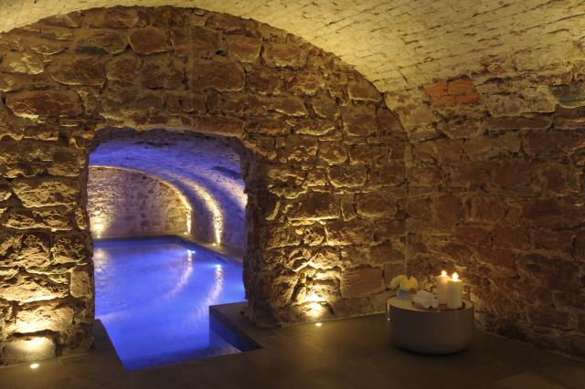 Le spa 5 Terres, à Barr, est situé dans une ancienne cave à vins voûtée.