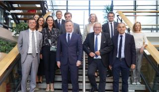 En haut de gauche à droite : Noémie Requena CFET, Cécile Agius MEAE,  Michel Lugnier Inspecteur...