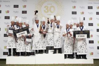 Malaisie, Japon, Italie : le trio vainqueur de la Coupe du monde de la pâtisserie 2019.