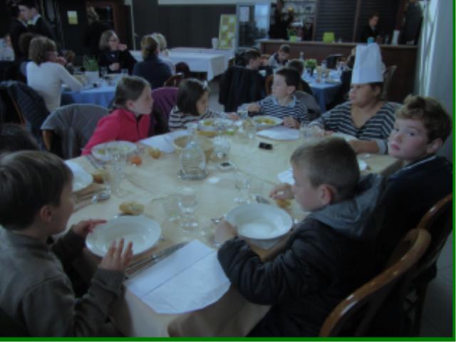 Après la préparation du repas, la dégustation