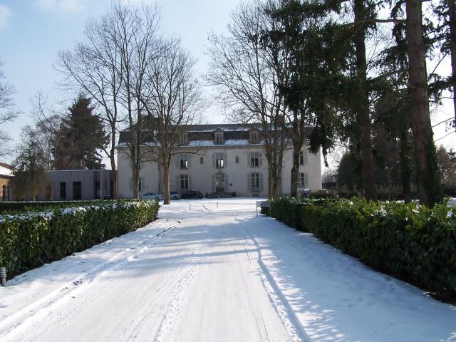 Faugeras sous la neige : une adresse de référence