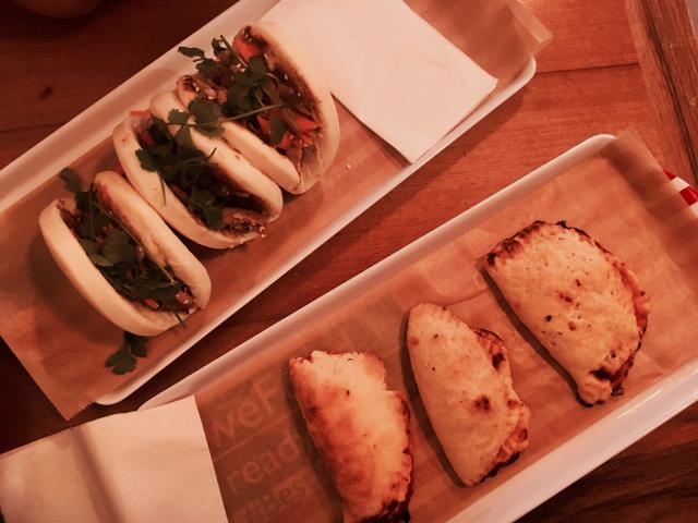Bao et empanadas au menu.