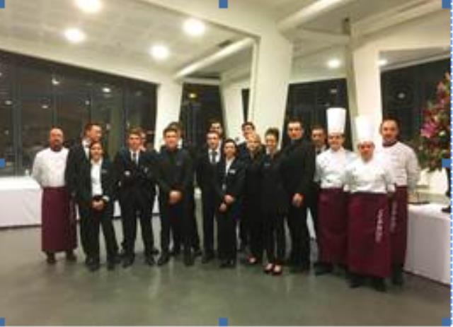 Les apprentis étaient encadrés par la formatrice de vente Laurence Nicolas, l'intervenante en TOR Michèle Neveu et le maître d'hôtel Eric Trublet