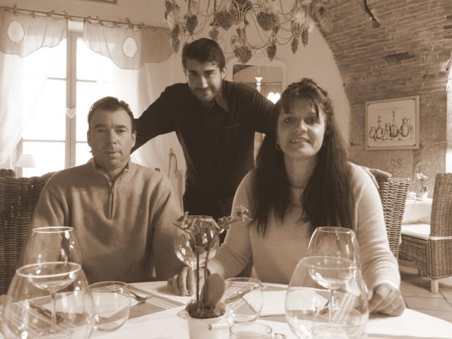 Le couple Van Den Hove a misé sur le chef Fréderic Bogé pour faire de 'La Fleur de Lys' une adresse de référence dans le pays grassois.