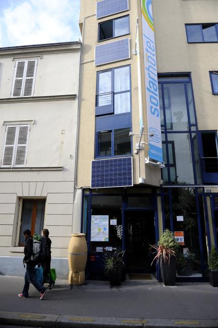 La façade de l'établissement.