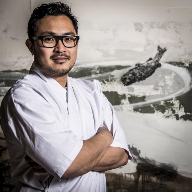 Anthony Nguyen, chef sushi dans son restaurant Izakaya Joyi à Nantes