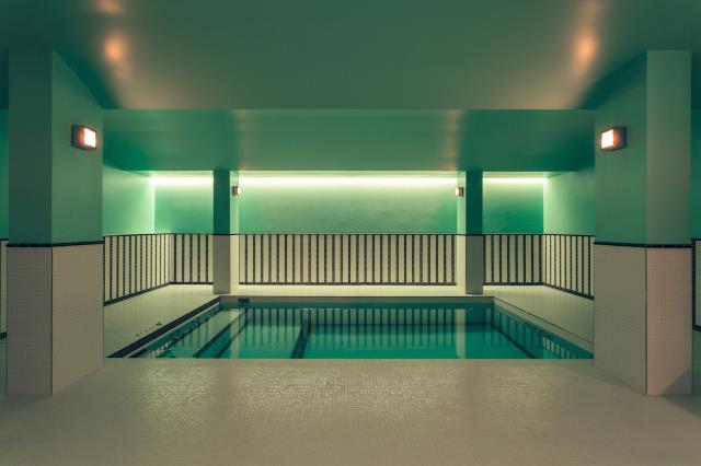 Le sous-sol de l'hôtel cache une piscine privatisable