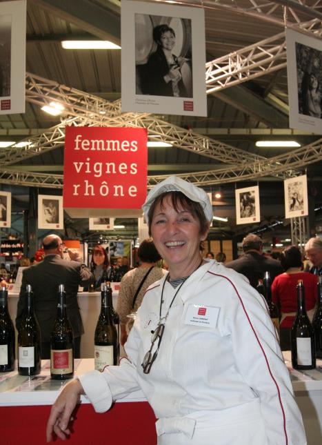 Reine Sammut, ambassadrice gourmande sur le stand des Femmes Vignes Rhône.