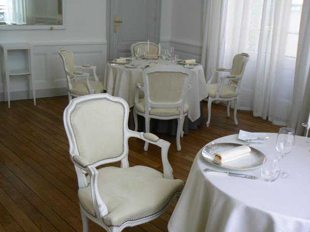 Au 2ème étage, le Gabriel, le restaurant gastronomique.