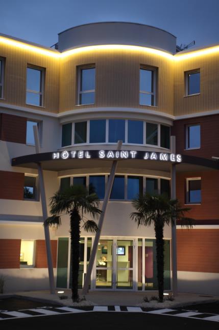 L'hôtellerie vendéenne est majoritairement moyen de gamme et les chambres 2 étoiles (comme ici à l'Hôtel Saint James à Boufféré) représentent 54 % de l'offre.