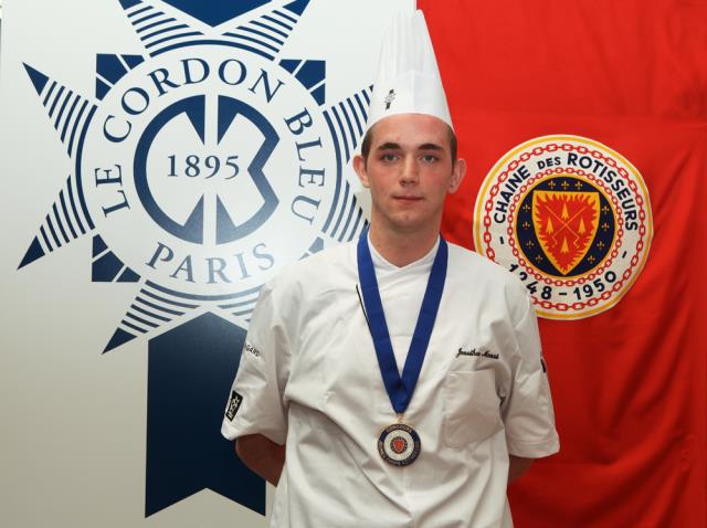 Jonathan Moncuit, vainqueur du concours du'Jeune chef rôtisseur'.