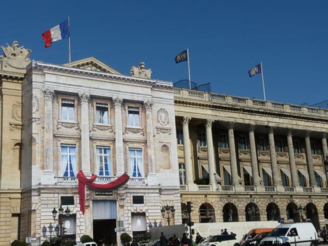 la fameuse façade en trompe l'oeil