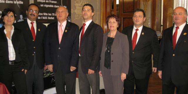 Le nouveau bureau de l'Association des sommeliers de Nice Côte-d'Azur-Provence.