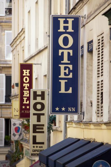 La durée d'une clause de non-concurrence dans la cession de bail commercial est en moyenne de cinq ans et, selon le lieu où se situe le fonds, s'étend sur un rayon de trois à dix kilomètres environ.