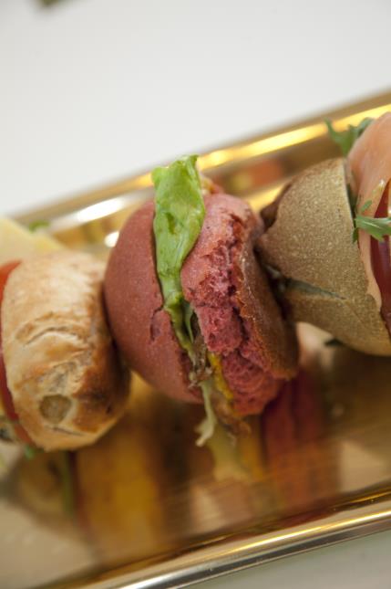 Le sandwich se décline aussi bien en version mini