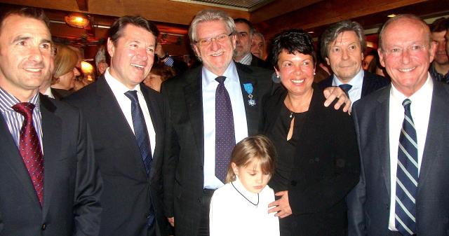 Roger Roux maire de Beaulieu-sur-Mer, Christian Estrosi, Gilbert Vissian avec sa femme Annick et sa petite-fille, Xavier Beck conseiller général du canton de Villefranche et Jean-Claude Guibal député maire de Menton.