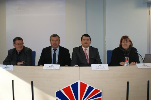 de gauche à droite : Guy Pressenda, Roland Héguy, Jean-Christophe Carcenac et Séverine Fraysse (vice-présidente de l'Umih 81)