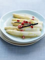 Poêlée d'asperges blanches des sables des Landes vanillées signée Julien Duboué.