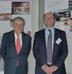 Jean-François Brando (président de l'aéroport) et Vincent Monnot (DG d'Aurogrill France), à gauche,...