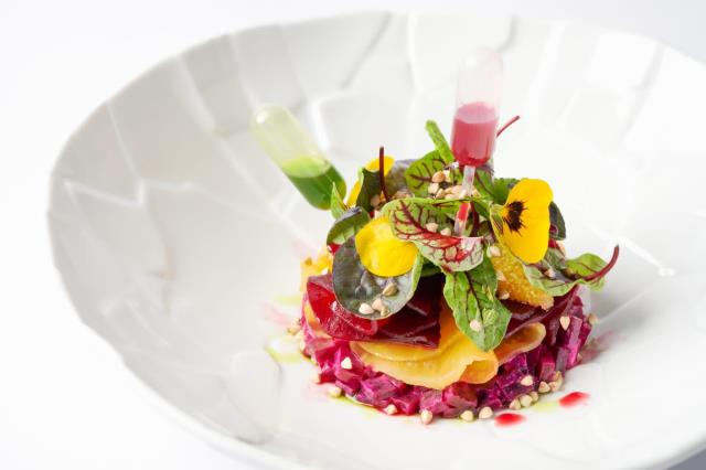 La cuisine du chef étoilé Massimiliano Sena.