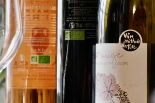 Les vins bio, nature et en biodynamie ont le vent en poupe.