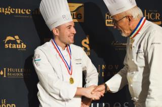 Le vainqueur de cette 14e édition est : Victor Limoges, 23 ans, du restaurant "La Chabotterie"* à...