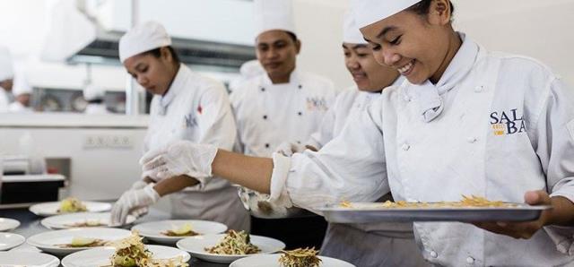 Une certification à la technique culinaire de la cuisine japonaise à l'étranger pour les élèves de CAP cuisine et de Mise à Niveau Hôtellerie Restauration