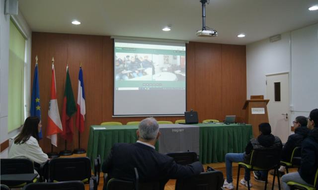 Visio formation aux étudiants portugais