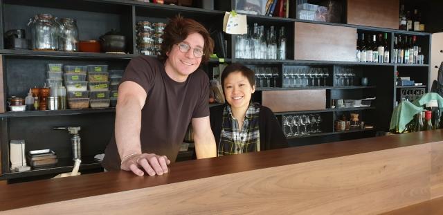 Robert Compagnon et Jessica Wang