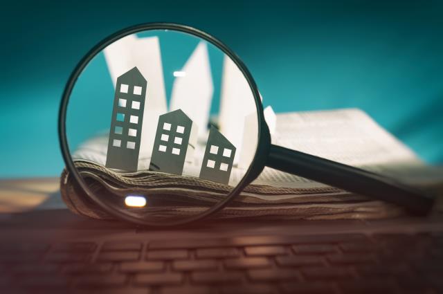 Restez en veille sur les opportunités qui peuvent se présenter, faites appel à des professionnels de la transaction pour qu'ils proposent des affaires selon les critères donnés.